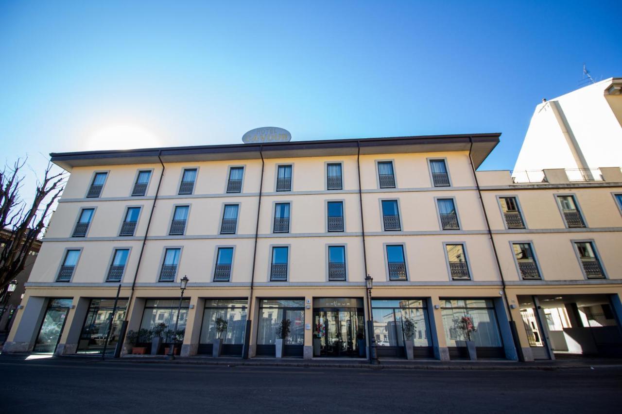 Hotel Cavour By Lvg Hotel Collection Novare Extérieur photo